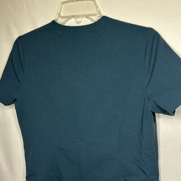 Figs Technical Collection Caterina One-Pocket Scrub Top. Size XS. - Picture 6 of 6